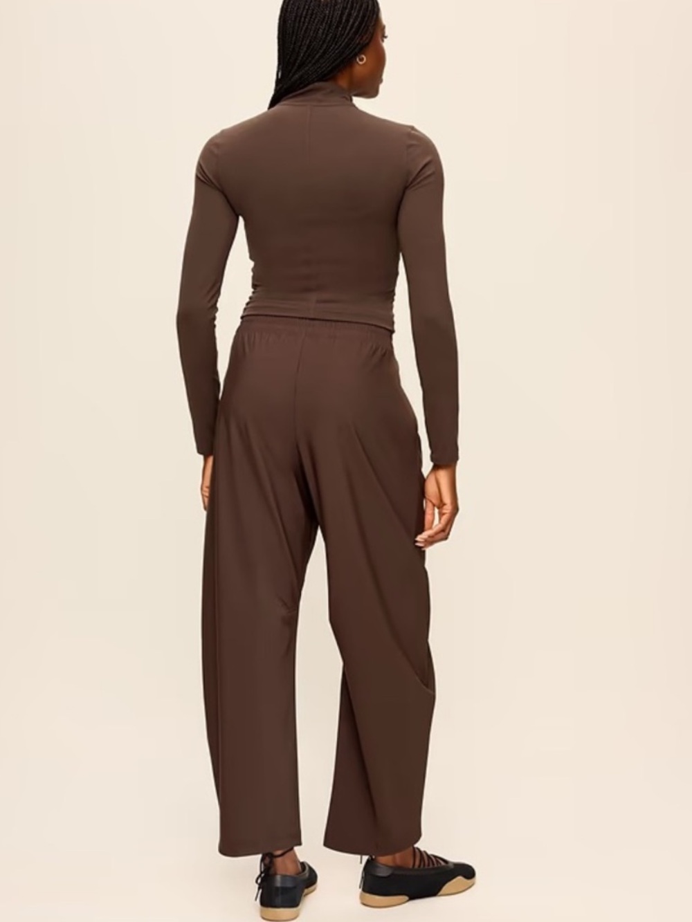 NWT! Old Navy Brown High-Waisted Sleektech Barrel Ankle Pant - Picture 3 of 4